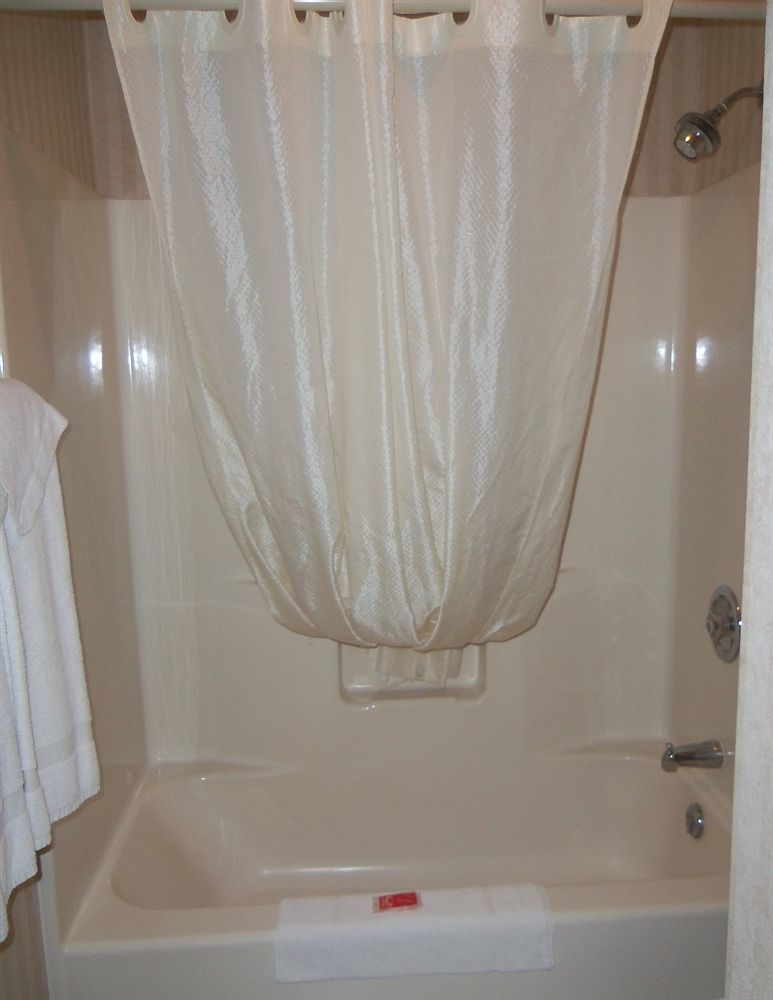 Quality Inn Arena Уилкс-Барре Экстерьер фото